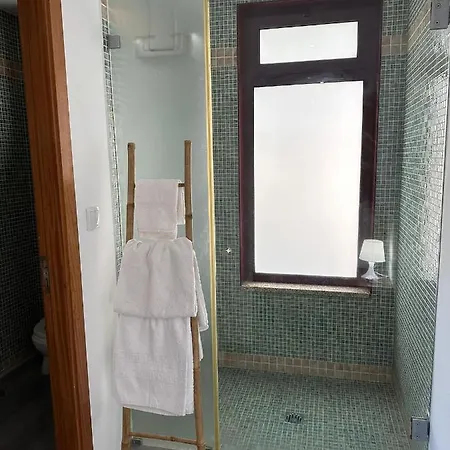 مزرعة للإقامة Quinta Do Rio Geres Bouro