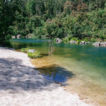 Quinta Do Rio Geres בית חווה